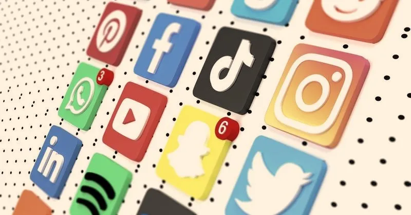 Gdzie lepiej działać: w social mediach czy na social mediach?