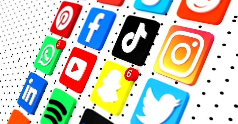Praca social media: co to znaczy, czym się zajmuje i jak wejść do branży